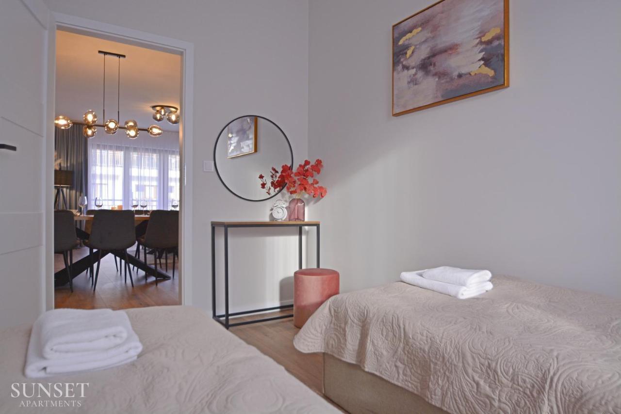 Platan - Sunset Apartments - Garaz Świnoujście  Eksteriør billede